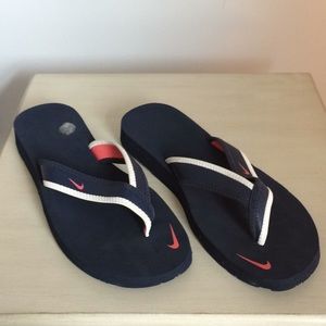 NIKE Flip Flops